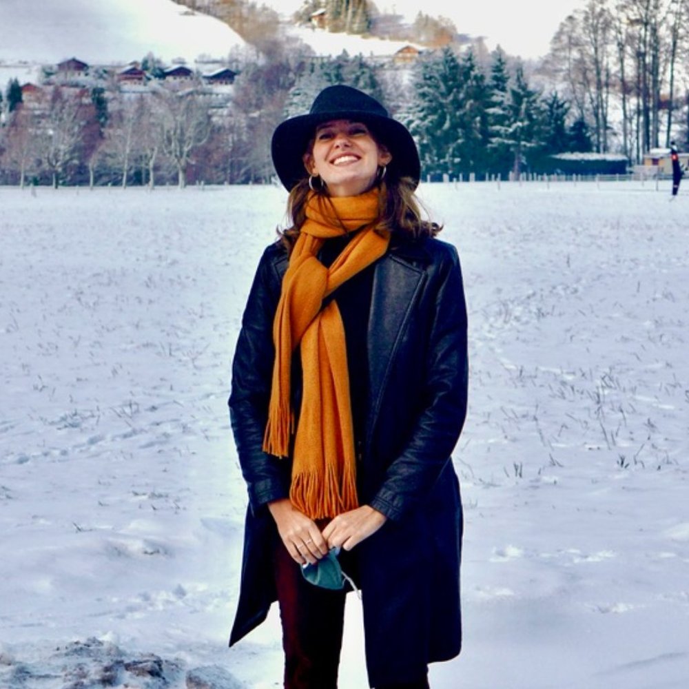 Meet your Posher, Caroline